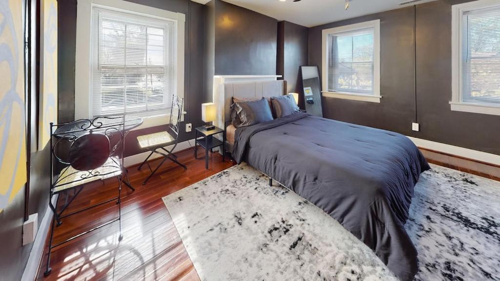 New! Renovated Townhome W/ Putting Green & Patio! Richmond Exteriér fotografie