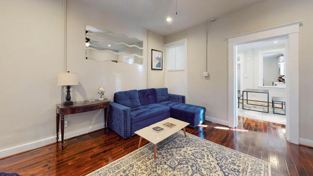 New! Renovated Townhome W/ Putting Green & Patio! Richmond Exteriér fotografie